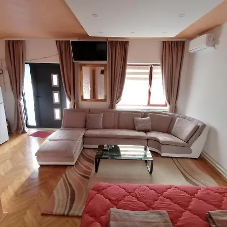 דירה Pelegrino סטארה פאזובה